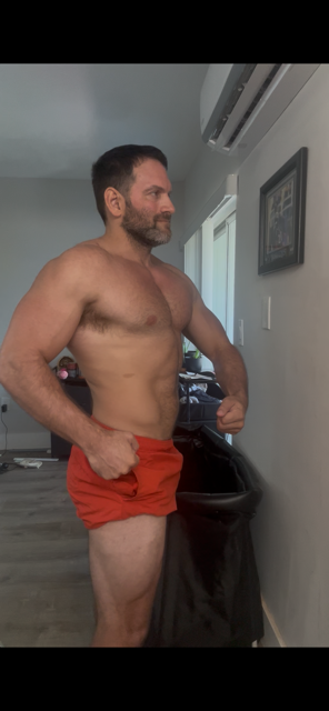 Side check-in photo at 11 weeks out