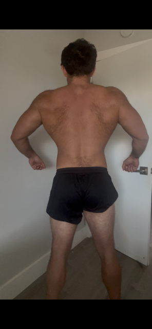 Back check-in photo at 13 weeks out