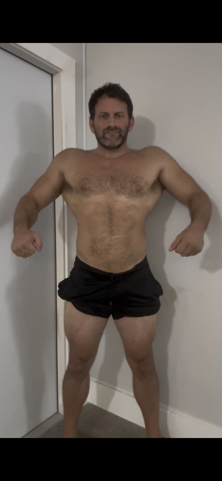 Front check-in photo at 14 weeks out