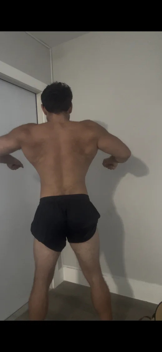 Back check-in photo at 15 weeks out