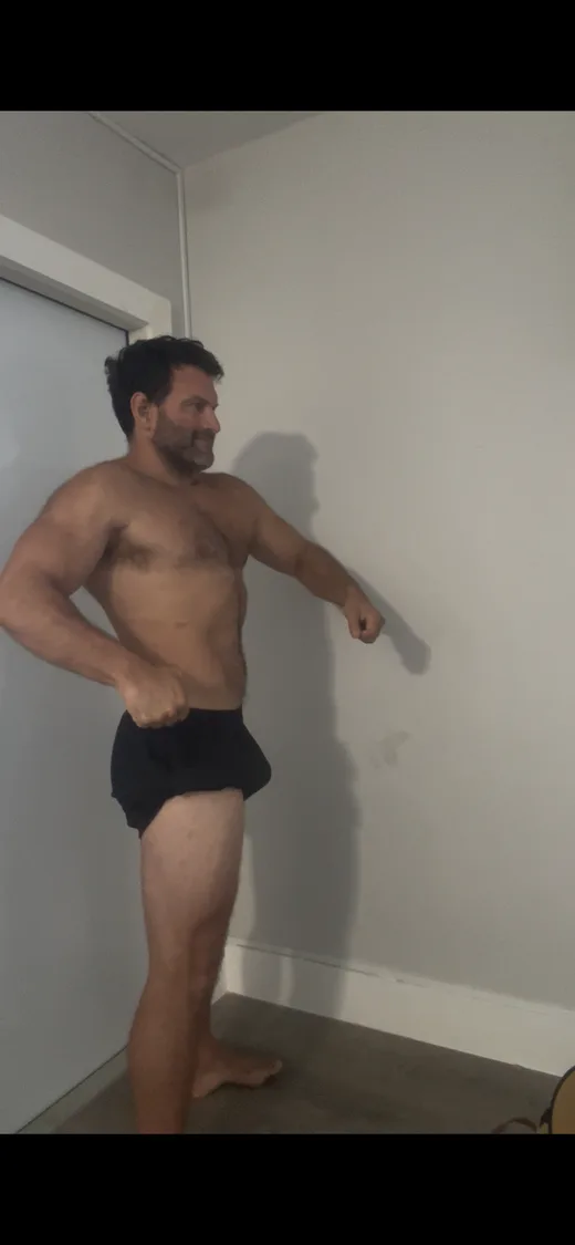 Side check-in photo at 15 weeks out