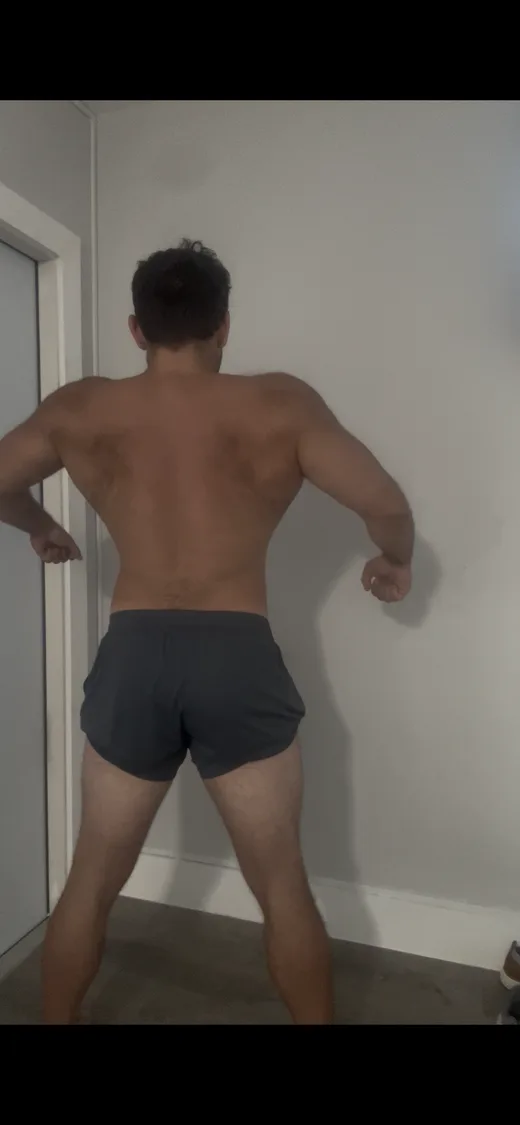Back check-in photo at 17 weeks out