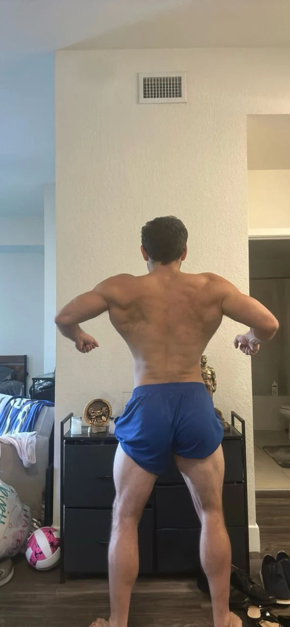Back check-in photo at 3 weeks out