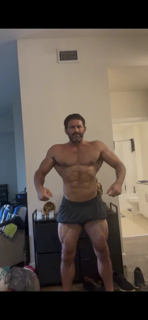 Front check-in photo at 4 weeks out