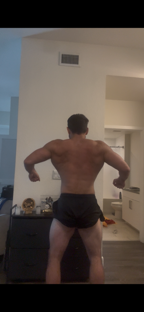 Back check-in photo at 8 weeks out