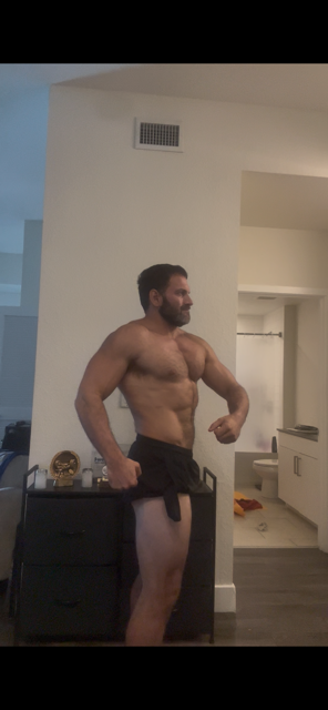 Side check-in photo at 8 weeks out